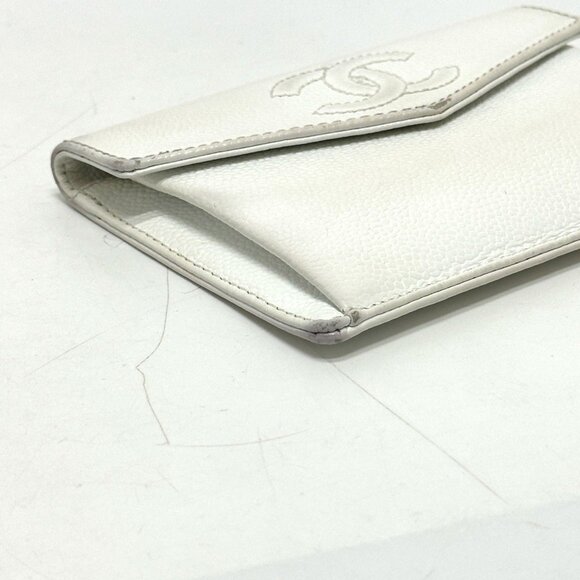 CHANEL Authentic White Caviar Leather Logo Wallet - Picture 5 of 15